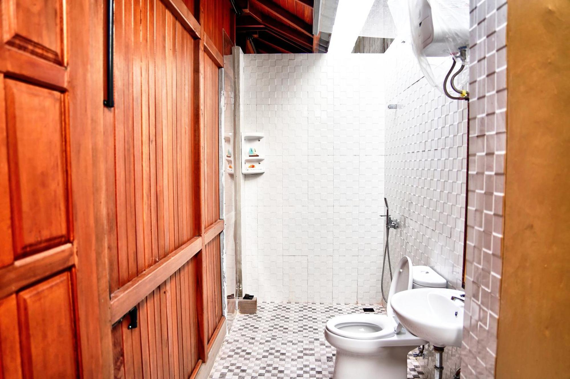 Newly Constructed Serene Timber Retreat! Perfect Location For Long Term * Nusa Dua (Bali)