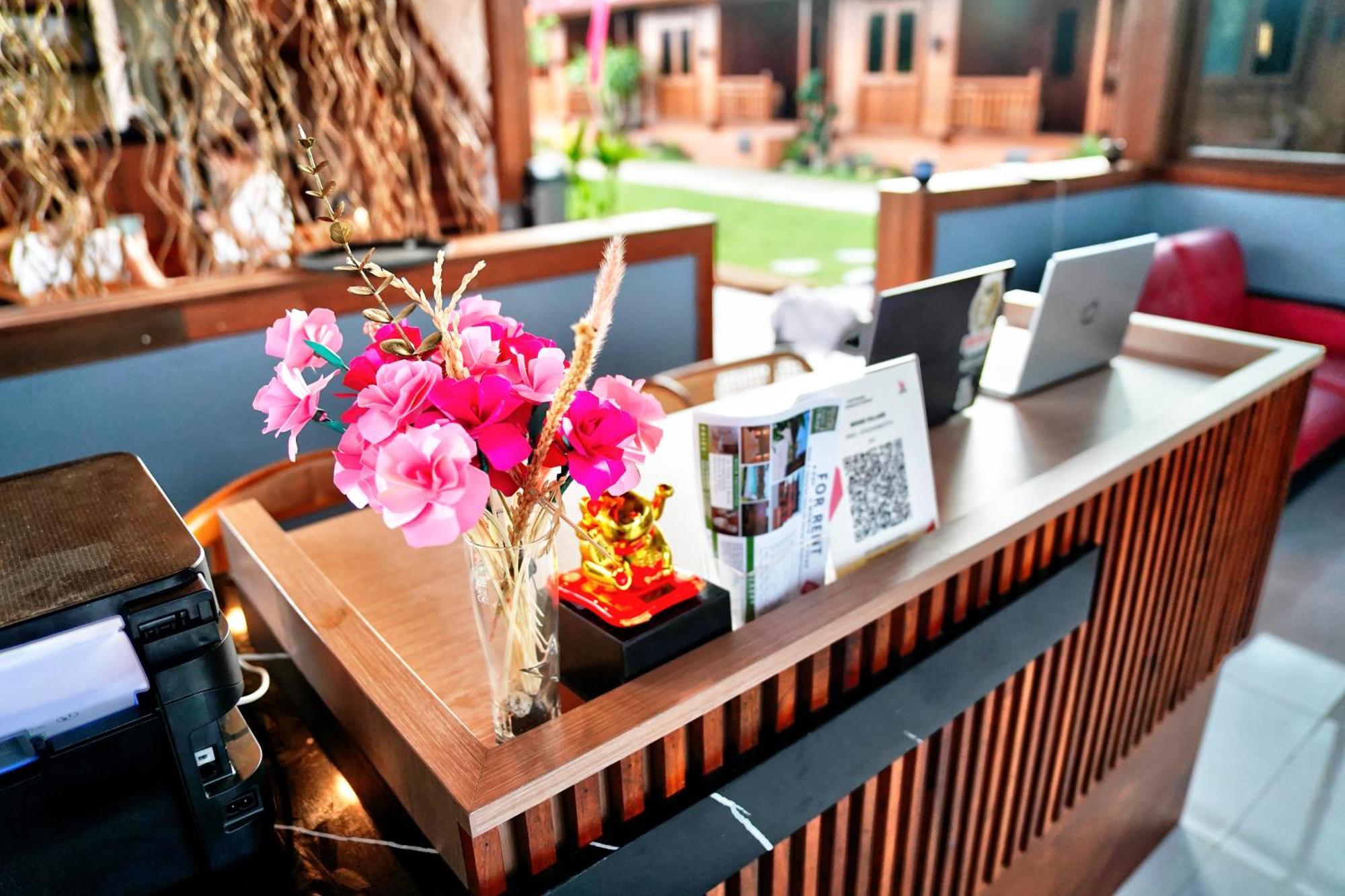 Newly Constructed Serene Timber Retreat! Perfect Location For Long Term * Nusa Dua (Bali)