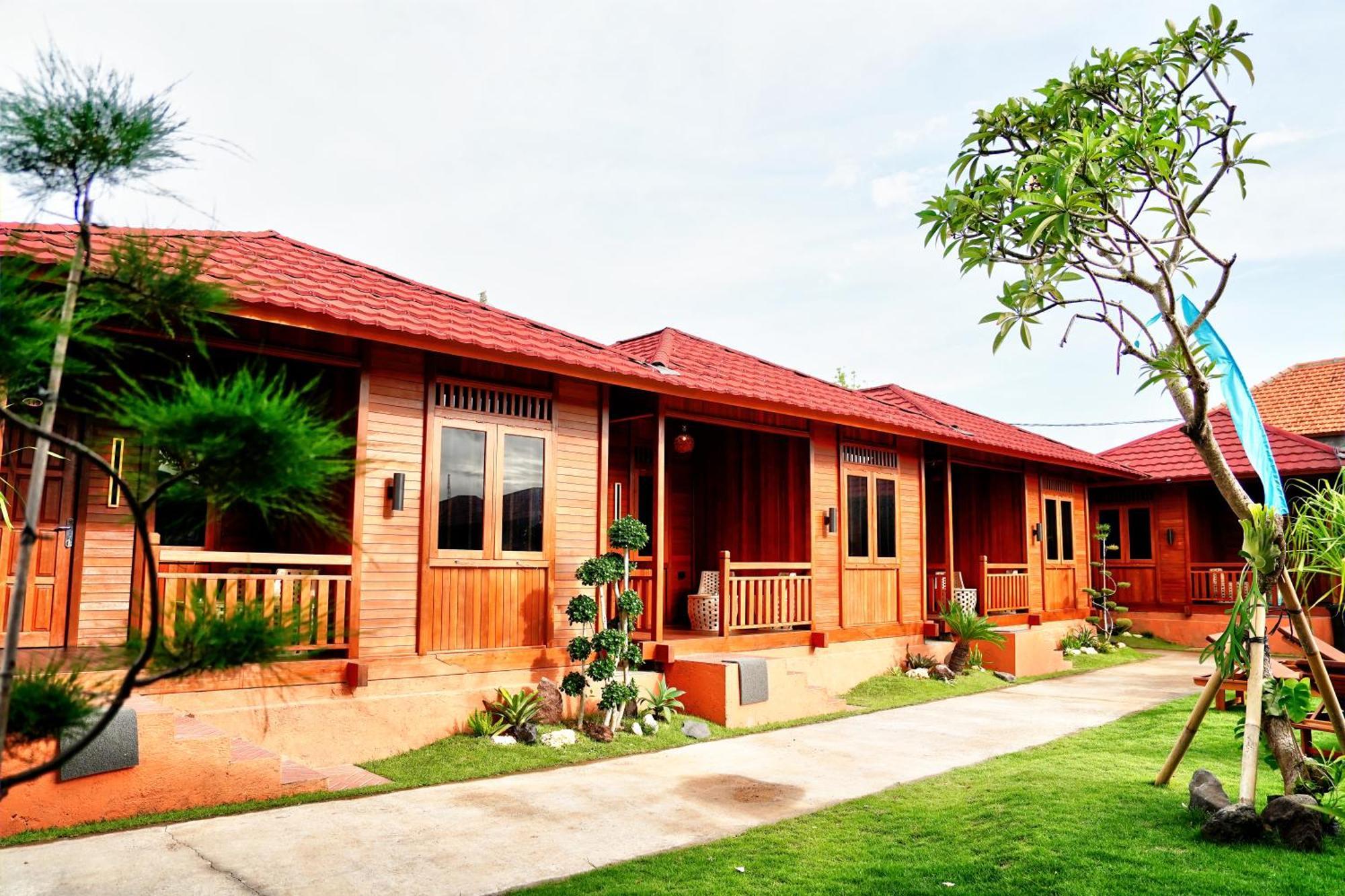 Wisma tamu Newly Constructed Serene Timber Retreat! Perfect Location For Long Term Nusa Dua (Bali)