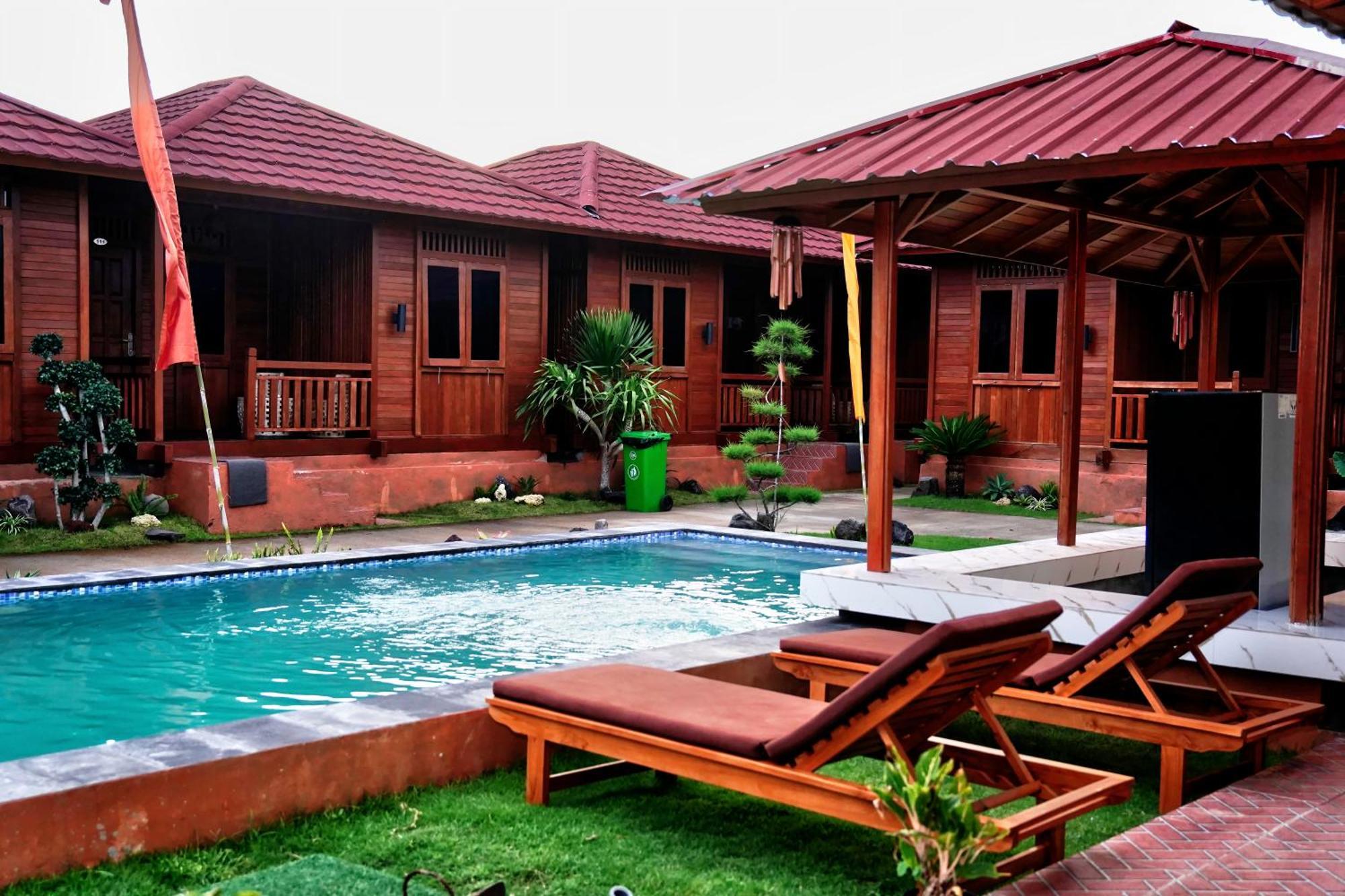 Newly Constructed Serene Timber Retreat! Perfect Location For Long Term Wisma tamu Nusa Dua (Bali)